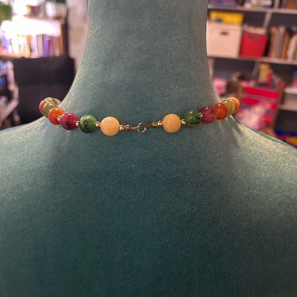 Vintage Lucite Beaded Necklace - Picture 3 of 3